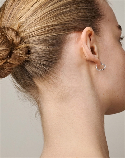 Enamel Copenhagen - Organic Heart Small Hoops - Sølvfarvet